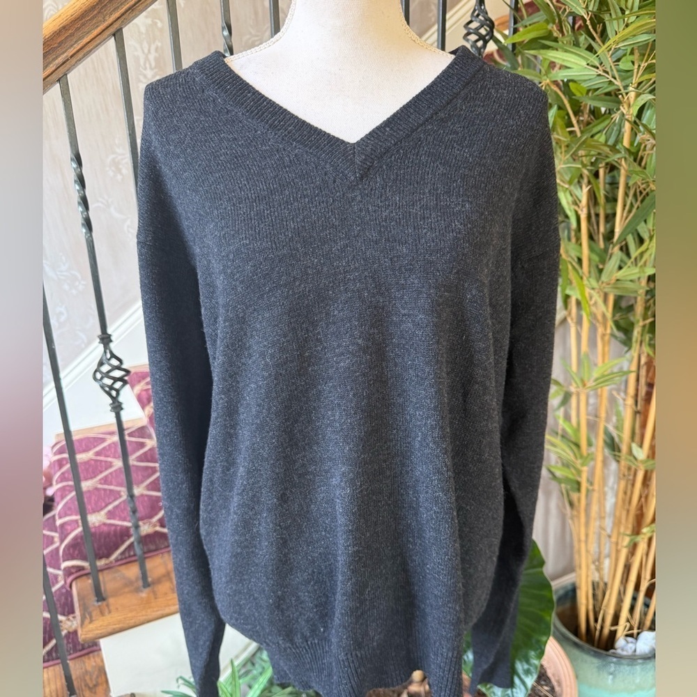 Sears Roebuck and Company men’s vintage V-neck sweater size large 100% lambswool - Picture 3 of 9